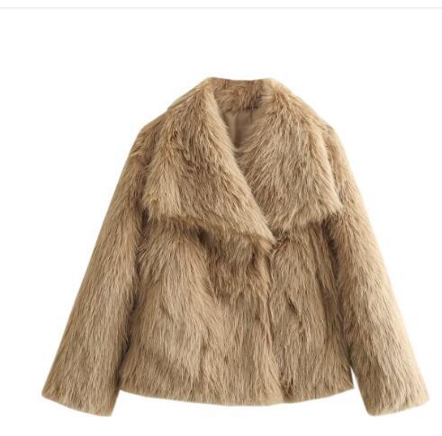 Chérie Plush Coat