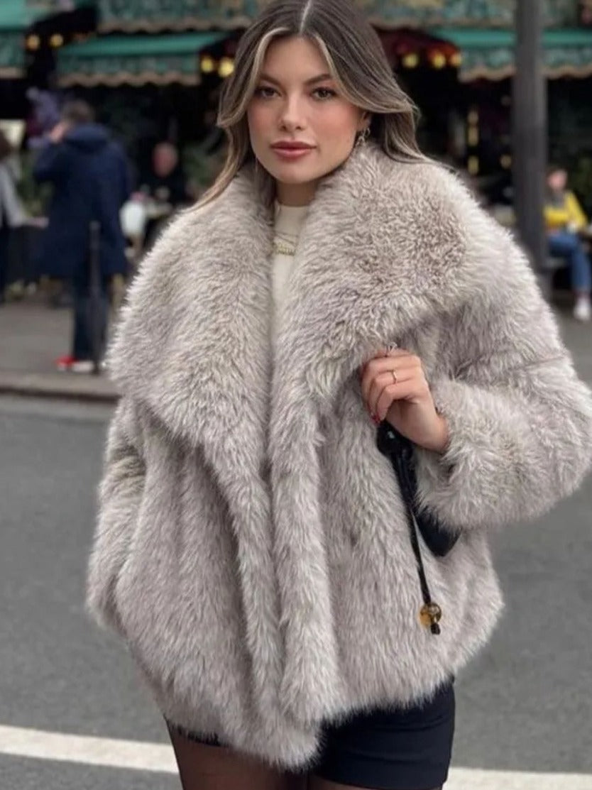 Chérie Plush Coat