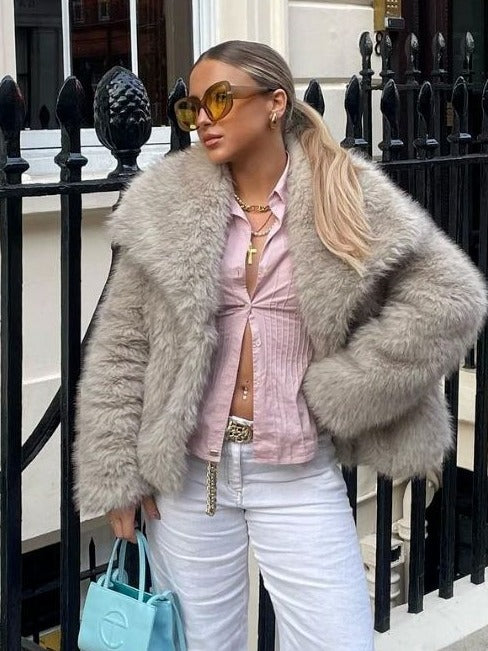 Chérie Plush Coat